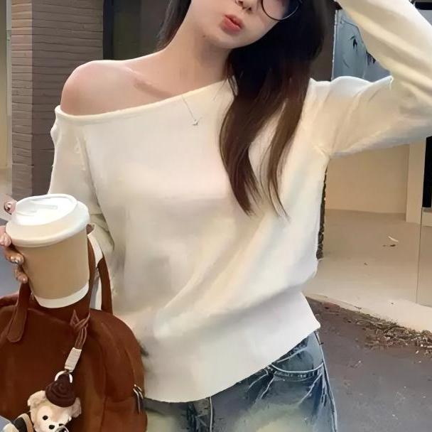 Gentle Off-shoulder Collar Lantern Sleeve Sweater Women - Image 6