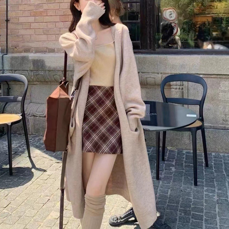 Women's French-style Mid-length Knitted Cardigan - Image 4