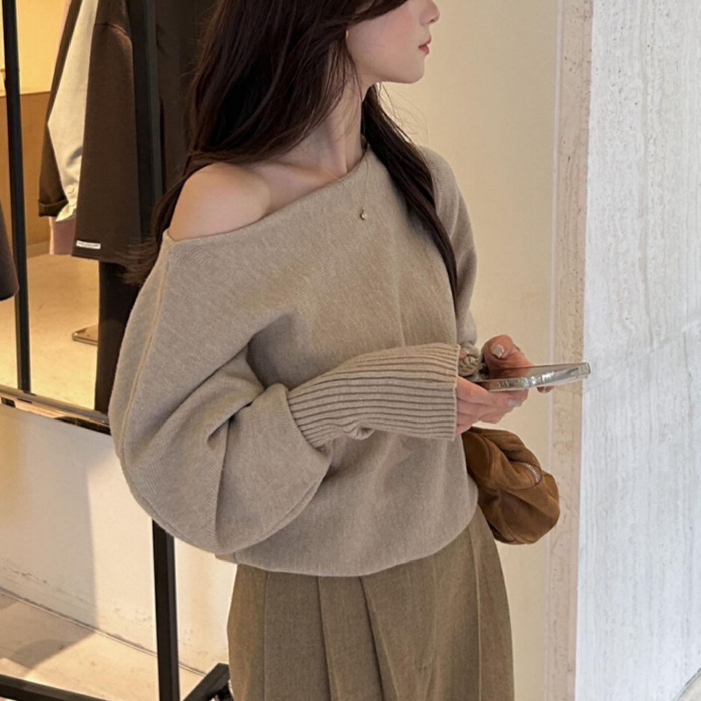 Gentle Off-shoulder Collar Lantern Sleeve Sweater Women - Image 7